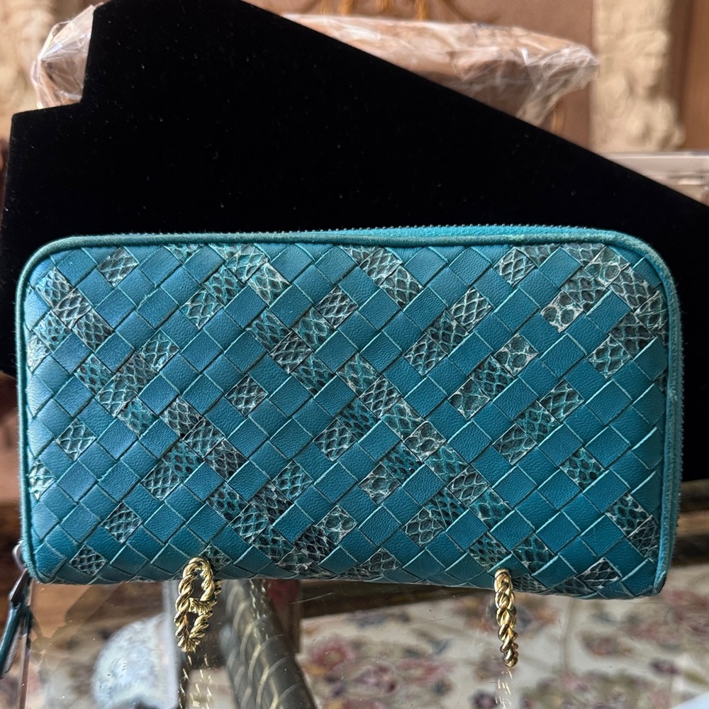 Bottega  Veneta Teal Zip Wallet - Women Bags